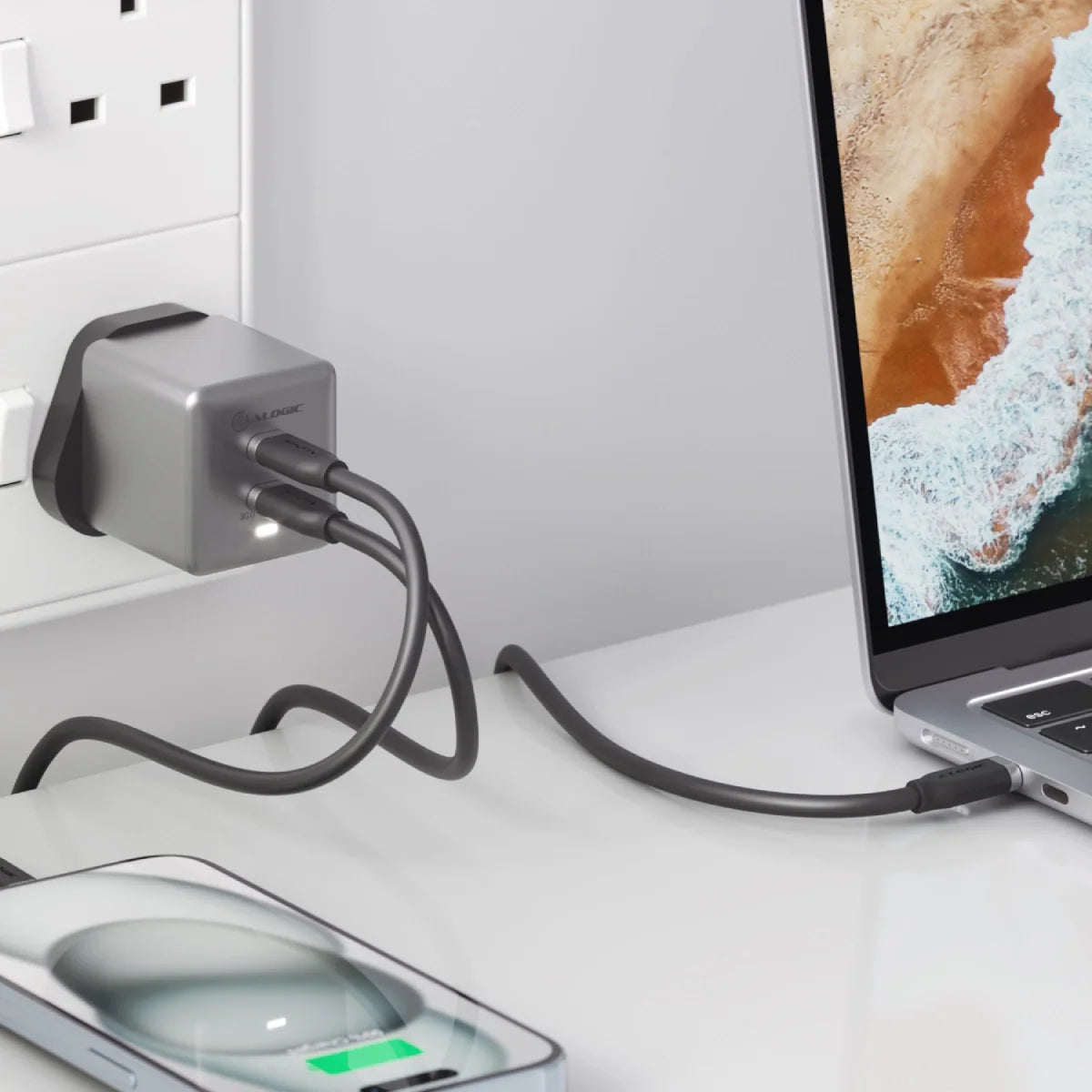 Dual USB-C Rapid Power 45W Cube GaN Charger