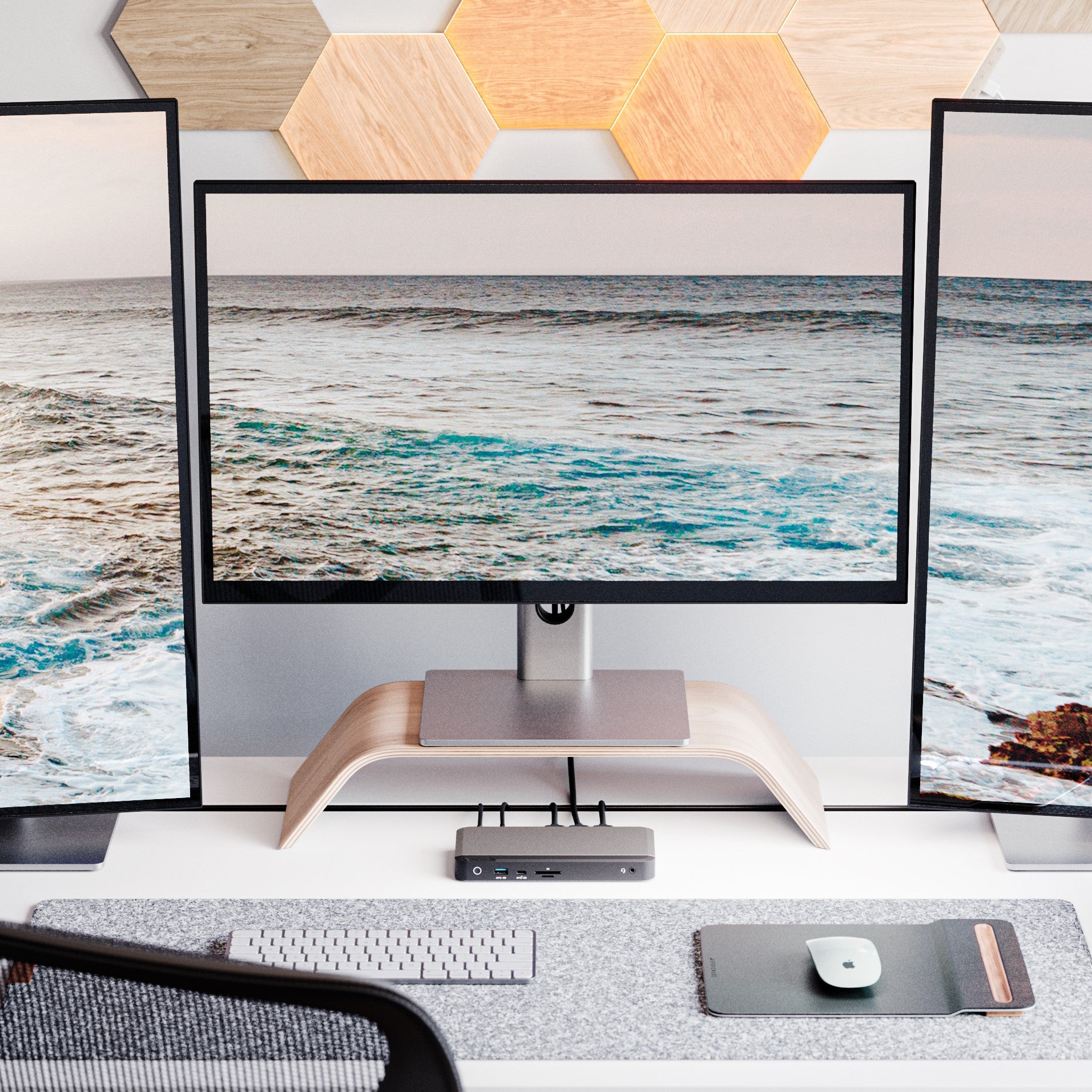 clarity-27-uhd-4k-monitor-pack-of-3-dx3-triple-4k-display-universal-docking-station-with-100w-power-delivery_2