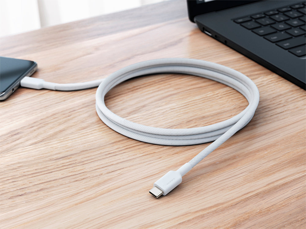 elements-pro-usb-2-0-usb-c-to-usb-c-cable-5a-480mbps_5