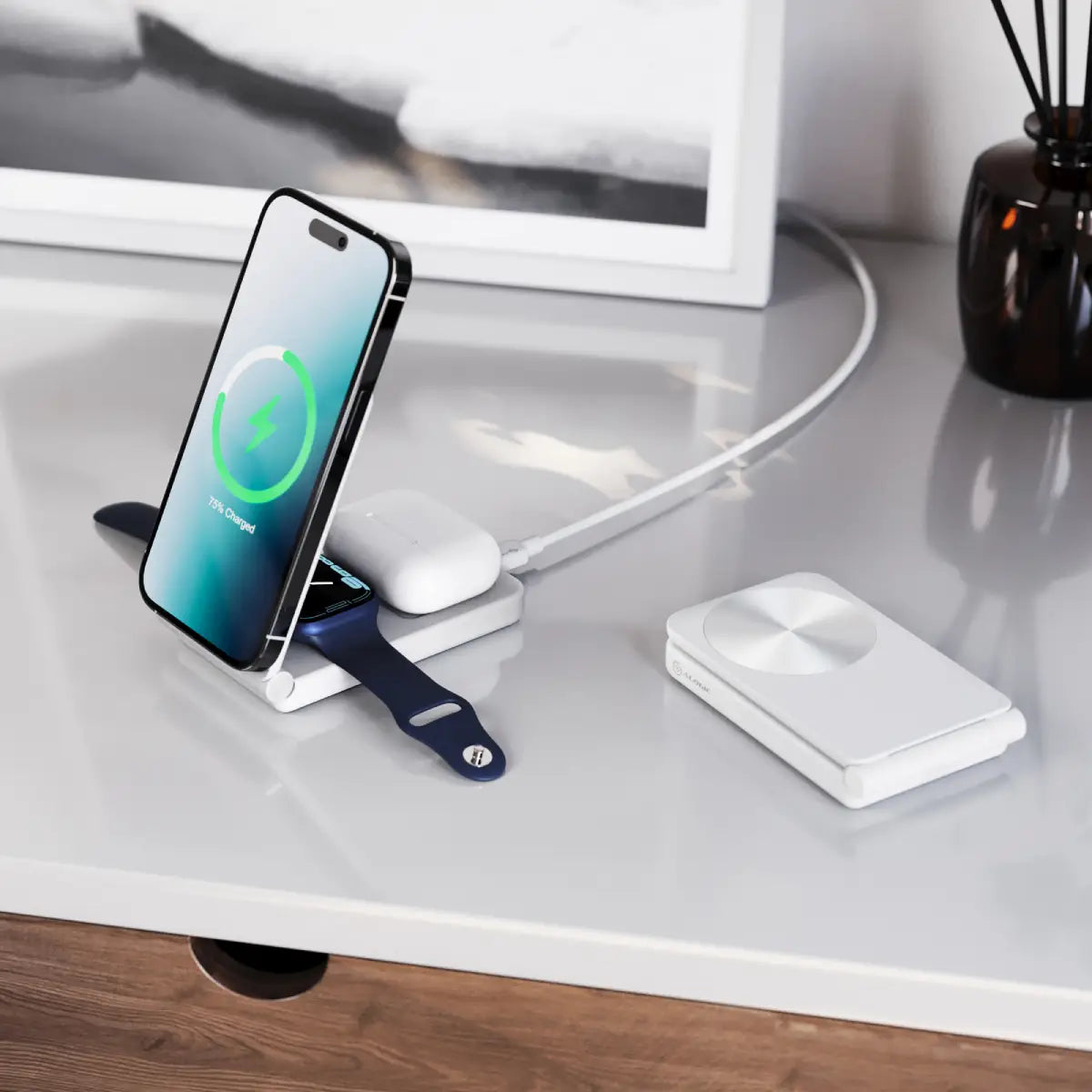 yoga-3-in-1-wireless-charging-stand_2